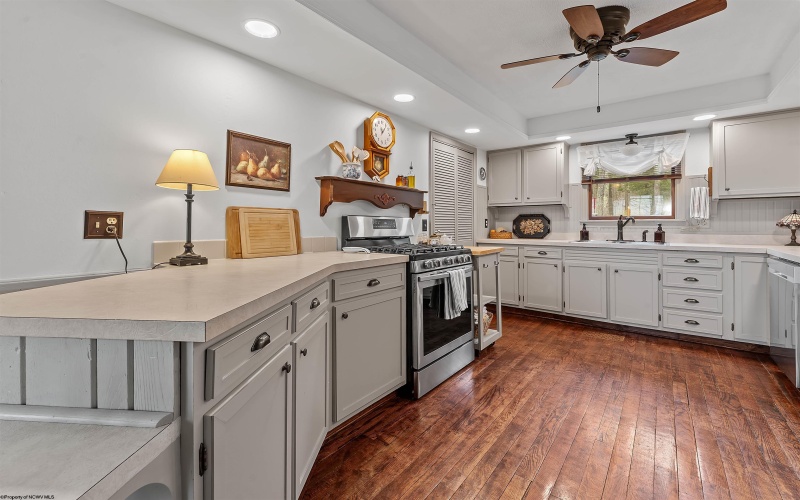 463 Cinder Bin Road, Terra Alta, West Virginia 26764, 3 Bedrooms Bedrooms, 8 Rooms Rooms,3 BathroomsBathrooms,Single Family Detached,For Sale,Cinder Bin,10164445