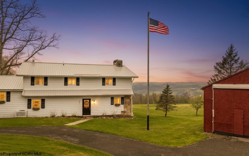 463 Cinder Bin Road, Terra Alta, West Virginia 26764, 3 Bedrooms Bedrooms, 8 Rooms Rooms,3 BathroomsBathrooms,Single Family Detached,For Sale,Cinder Bin,10164445