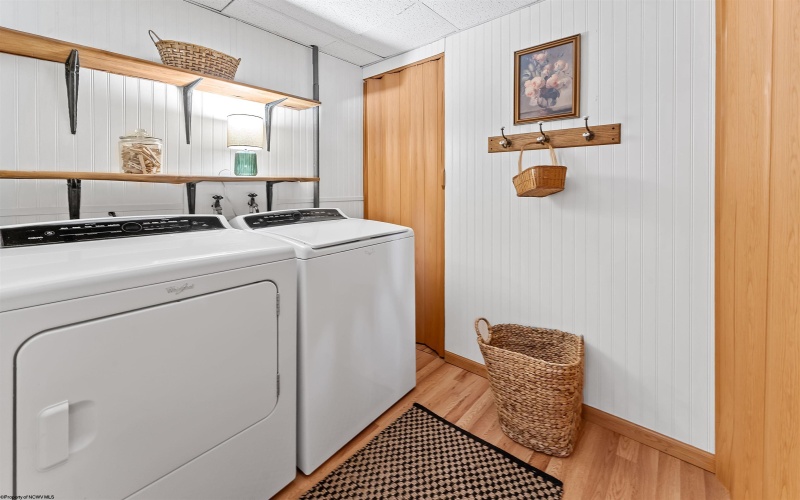 463 Cinder Bin Road, Terra Alta, West Virginia 26764, 3 Bedrooms Bedrooms, 8 Rooms Rooms,3 BathroomsBathrooms,Single Family Detached,For Sale,Cinder Bin,10164445