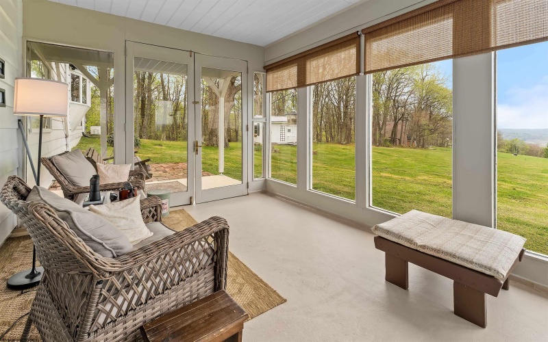 463 Cinder Bin Road, Terra Alta, West Virginia 26764, 3 Bedrooms Bedrooms, 8 Rooms Rooms,3 BathroomsBathrooms,Single Family Detached,For Sale,Cinder Bin,10164445