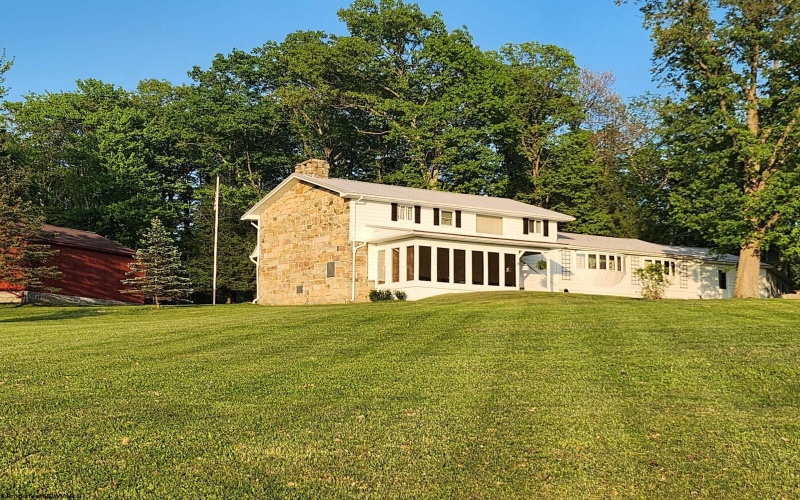 463 Cinder Bin Road, Terra Alta, West Virginia 26764, 3 Bedrooms Bedrooms, 8 Rooms Rooms,3 BathroomsBathrooms,Single Family Detached,For Sale,Cinder Bin,10164445