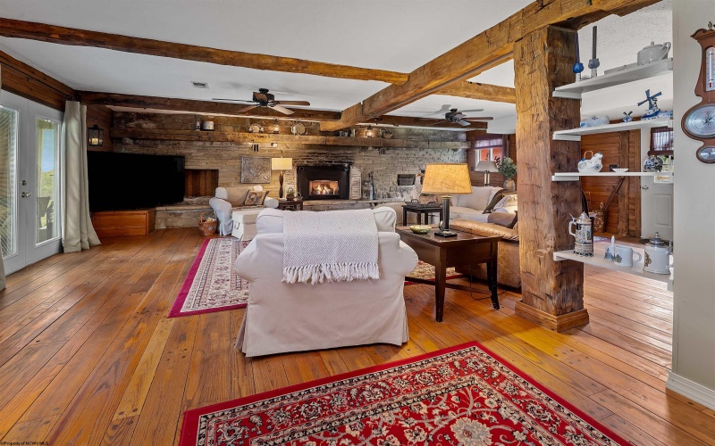 463 Cinder Bin Road, Terra Alta, West Virginia 26764, 3 Bedrooms Bedrooms, 8 Rooms Rooms,3 BathroomsBathrooms,Single Family Detached,For Sale,Cinder Bin,10164445