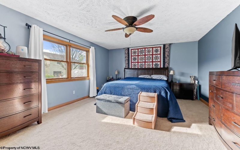 407 Corona Drive, Morgantown, West Virginia 26508, 3 Bedrooms Bedrooms, 6 Rooms Rooms,2 BathroomsBathrooms,Single Family Detached,For Sale,Corona,10164443