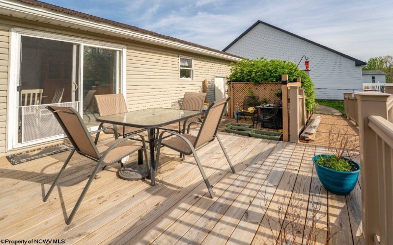 407 Corona Drive, Morgantown, West Virginia 26508, 3 Bedrooms Bedrooms, 6 Rooms Rooms,2 BathroomsBathrooms,Single Family Detached,For Sale,Corona,10164443