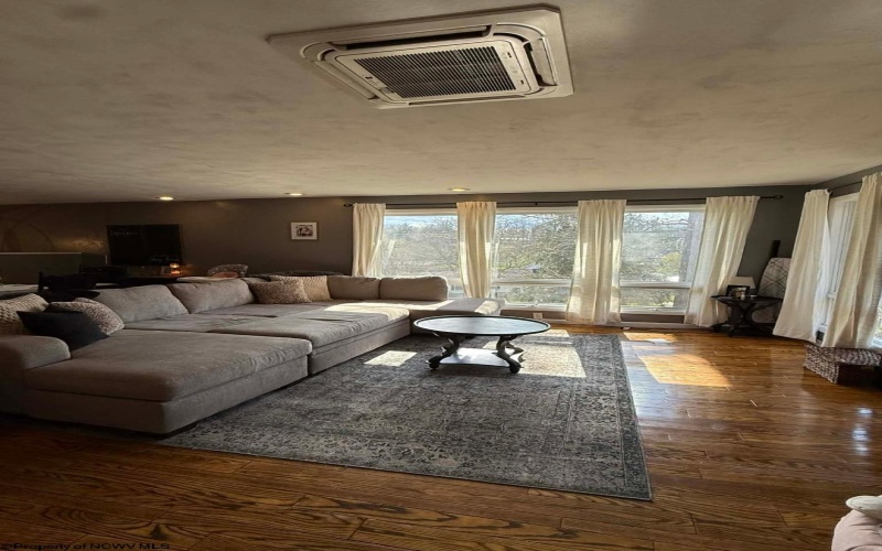 68 Allman Avenue, Buckhannon, West Virginia 26201, 4 Bedrooms Bedrooms, 7 Rooms Rooms,3 BathroomsBathrooms,Single Family Detached,For Sale,Allman,10164437