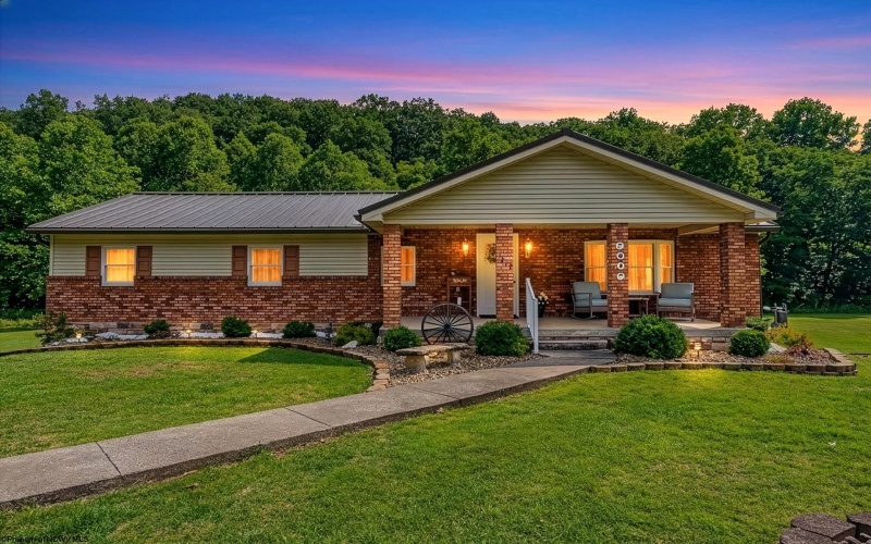 7817 Mason Dixon Highway, Wana, West Virginia 26590, 3 Bedrooms Bedrooms, 9 Rooms Rooms,2 BathroomsBathrooms,Single Family Detached,For Sale,Mason Dixon,10164438