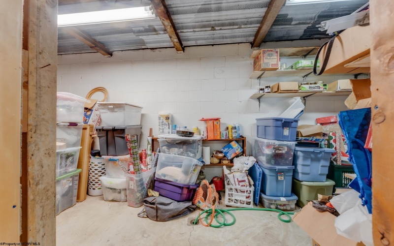 7817 Mason Dixon Highway, Wana, West Virginia 26590, 3 Bedrooms Bedrooms, 9 Rooms Rooms,2 BathroomsBathrooms,Single Family Detached,For Sale,Mason Dixon,10164438