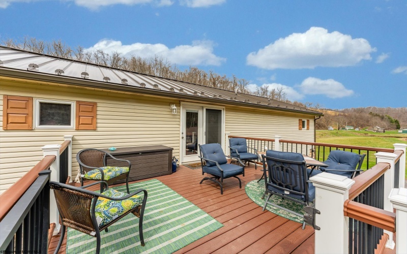 7817 Mason Dixon Highway, Wana, West Virginia 26590, 3 Bedrooms Bedrooms, 9 Rooms Rooms,2 BathroomsBathrooms,Single Family Detached,For Sale,Mason Dixon,10164438