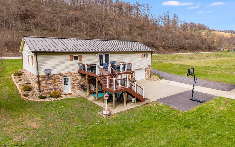 7817 Mason Dixon Highway, Wana, West Virginia 26590, 3 Bedrooms Bedrooms, 9 Rooms Rooms,2 BathroomsBathrooms,Single Family Detached,For Sale,Mason Dixon,10164438