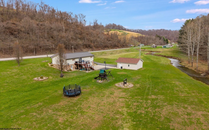 7817 Mason Dixon Highway, Wana, West Virginia 26590, 3 Bedrooms Bedrooms, 9 Rooms Rooms,2 BathroomsBathrooms,Single Family Detached,For Sale,Mason Dixon,10164438