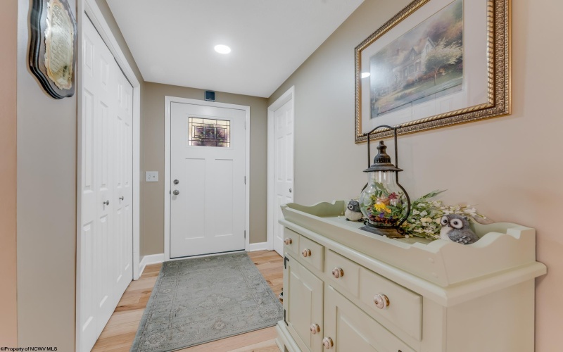 7817 Mason Dixon Highway, Wana, West Virginia 26590, 3 Bedrooms Bedrooms, 9 Rooms Rooms,2 BathroomsBathrooms,Single Family Detached,For Sale,Mason Dixon,10164438