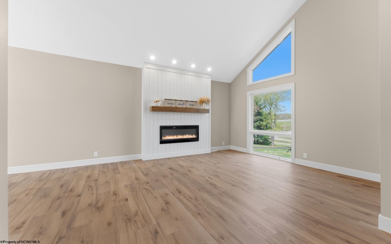 1893 McClellandtown Road, Masontown, Pennsylvania 15461, 3 Bedrooms Bedrooms, 6 Rooms Rooms,1 BathroomBathrooms,Single Family Detached,For Sale,McClellandtown,10164439