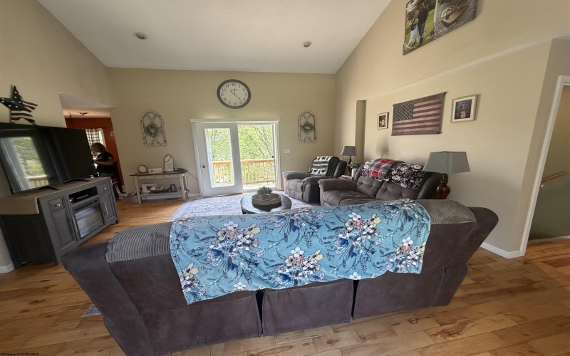 109 Cottage Hill Lane, Beverly, West Virginia 26253, 4 Bedrooms Bedrooms, 8 Rooms Rooms,3 BathroomsBathrooms,Single Family Detached,For Sale,Cottage Hill,10164457