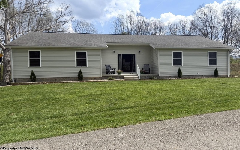 109 Cottage Hill Lane, Beverly, West Virginia 26253, 4 Bedrooms Bedrooms, 8 Rooms Rooms,3 BathroomsBathrooms,Single Family Detached,For Sale,Cottage Hill,10164457