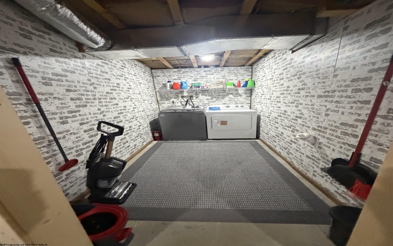 109 Cottage Hill Lane, Beverly, West Virginia 26253, 4 Bedrooms Bedrooms, 8 Rooms Rooms,3 BathroomsBathrooms,Single Family Detached,For Sale,Cottage Hill,10164457