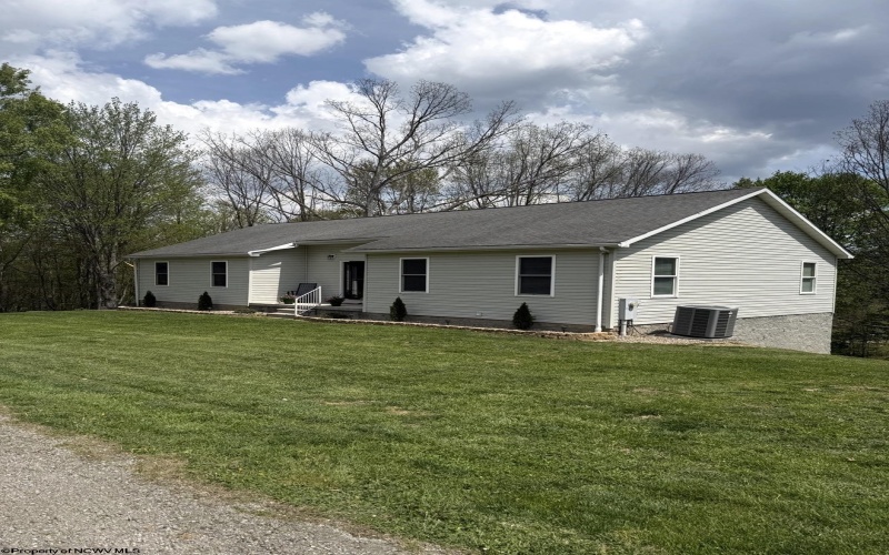 109 Cottage Hill Lane, Beverly, West Virginia 26253, 4 Bedrooms Bedrooms, 8 Rooms Rooms,3 BathroomsBathrooms,Single Family Detached,For Sale,Cottage Hill,10164457