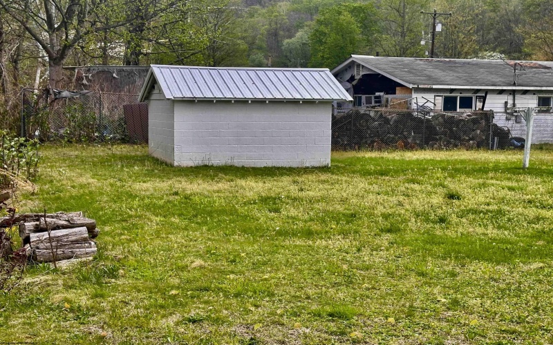 301 Elk River Road, Webster Springs, West Virginia 26288, 3 Bedrooms Bedrooms, 5 Rooms Rooms,1 BathroomBathrooms,Single Family Detached,For Sale,Elk River,10164456