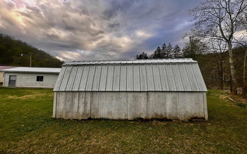 301 Elk River Road, Webster Springs, West Virginia 26288, 3 Bedrooms Bedrooms, 5 Rooms Rooms,1 BathroomBathrooms,Single Family Detached,For Sale,Elk River,10164456