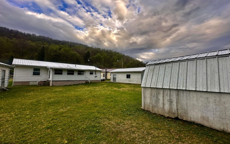 301 Elk River Road, Webster Springs, West Virginia 26288, 3 Bedrooms Bedrooms, 5 Rooms Rooms,1 BathroomBathrooms,Single Family Detached,For Sale,Elk River,10164456