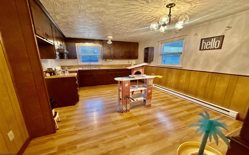 301 Elk River Road, Webster Springs, West Virginia 26288, 3 Bedrooms Bedrooms, 5 Rooms Rooms,1 BathroomBathrooms,Single Family Detached,For Sale,Elk River,10164456