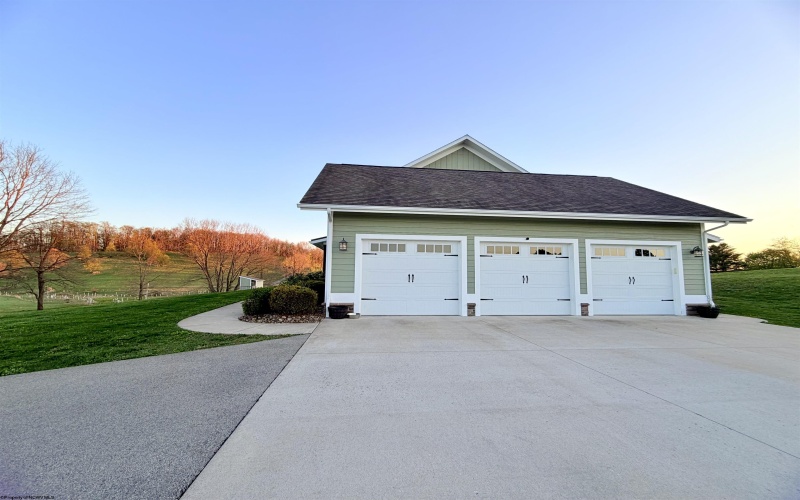 2393 Stony Run Road, Independence, West Virginia 26374, 4 Bedrooms Bedrooms, 15 Rooms Rooms,3 BathroomsBathrooms,Single Family Detached,For Sale,Stony Run,10164463