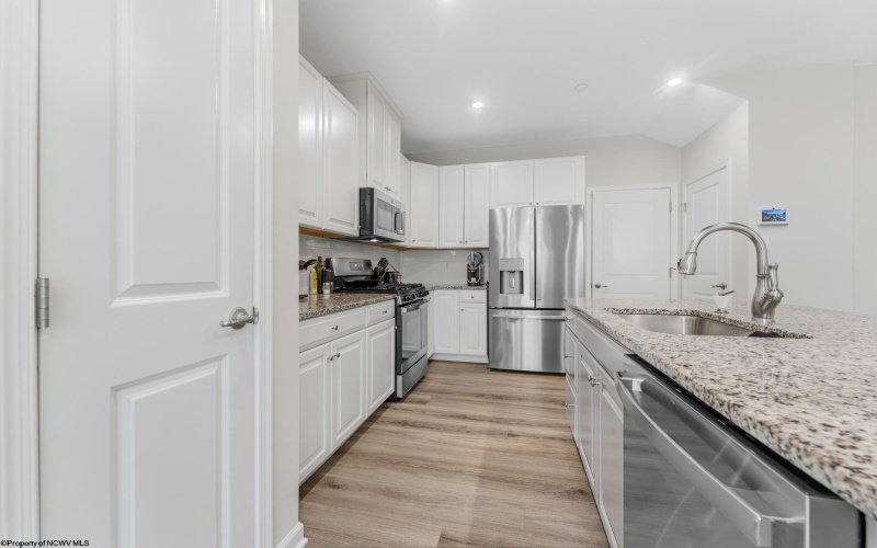 110 Magisk Lane, Morgantown, West Virginia 26501, 3 Bedrooms Bedrooms, 7 Rooms Rooms,3 BathroomsBathrooms,Single Family Attached,For Sale,Magisk,10164459