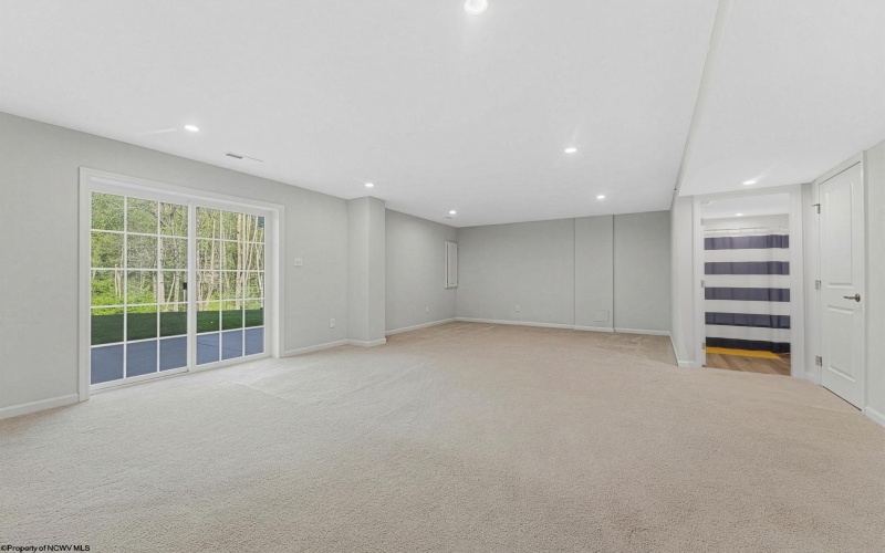 110 Magisk Lane, Morgantown, West Virginia 26501, 3 Bedrooms Bedrooms, 7 Rooms Rooms,3 BathroomsBathrooms,Single Family Attached,For Sale,Magisk,10164459