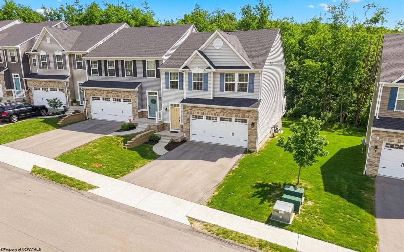 110 Magisk Lane, Morgantown, West Virginia 26501, 3 Bedrooms Bedrooms, 7 Rooms Rooms,3 BathroomsBathrooms,Single Family Attached,For Sale,Magisk,10164459