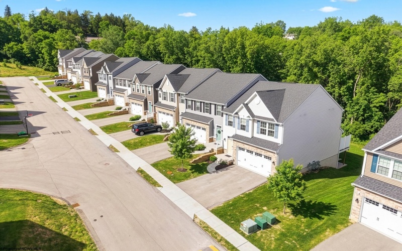 110 Magisk Lane, Morgantown, West Virginia 26501, 3 Bedrooms Bedrooms, 7 Rooms Rooms,3 BathroomsBathrooms,Single Family Attached,For Sale,Magisk,10164459