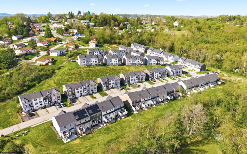 110 Magisk Lane, Morgantown, West Virginia 26501, 3 Bedrooms Bedrooms, 7 Rooms Rooms,3 BathroomsBathrooms,Single Family Attached,For Sale,Magisk,10164459