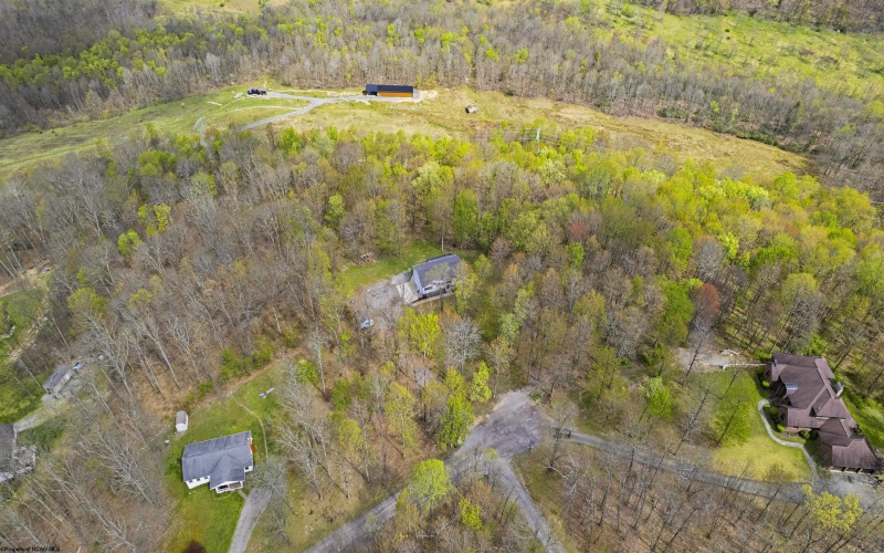 99 Summit Court, Bruceton Mills, West Virginia 26525, 3 Bedrooms Bedrooms, 8 Rooms Rooms,3 BathroomsBathrooms,Single Family Detached,For Sale,Summit,10164462