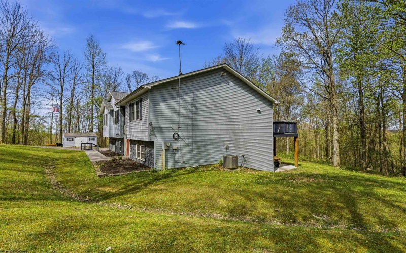 99 Summit Court, Bruceton Mills, West Virginia 26525, 3 Bedrooms Bedrooms, 8 Rooms Rooms,3 BathroomsBathrooms,Single Family Detached,For Sale,Summit,10164462