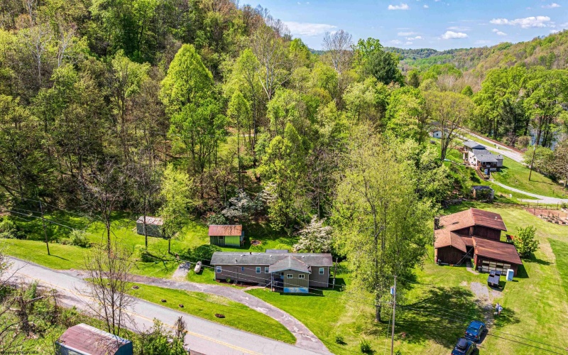 134 Levels Road, Fairmont, West Virginia 26554-0000, 2 Bedrooms Bedrooms, 5 Rooms Rooms,1 BathroomBathrooms,Single Family Detached,For Sale,Levels,10164461