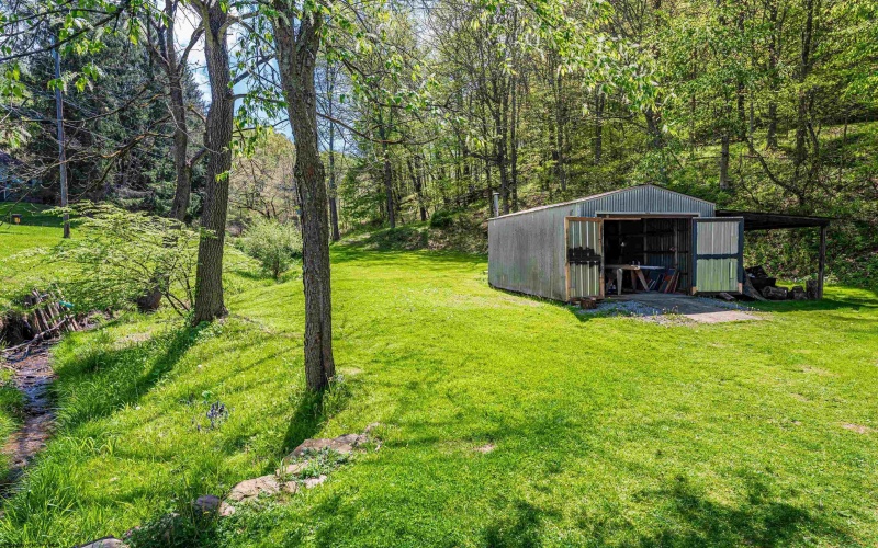 134 Levels Road, Fairmont, West Virginia 26554-0000, 2 Bedrooms Bedrooms, 5 Rooms Rooms,1 BathroomBathrooms,Single Family Detached,For Sale,Levels,10164461