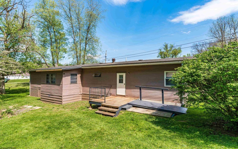 134 Levels Road, Fairmont, West Virginia 26554-0000, 2 Bedrooms Bedrooms, 5 Rooms Rooms,1 BathroomBathrooms,Single Family Detached,For Sale,Levels,10164461