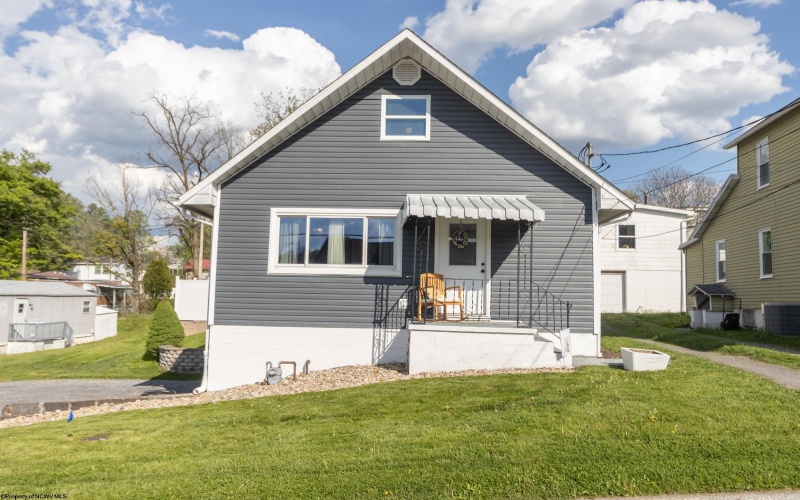 536 Herman Avenue, Star City, West Virginia 26505, 3 Bedrooms Bedrooms, 5 Rooms Rooms,2 BathroomsBathrooms,Single Family Detached,For Sale,Herman,10164460