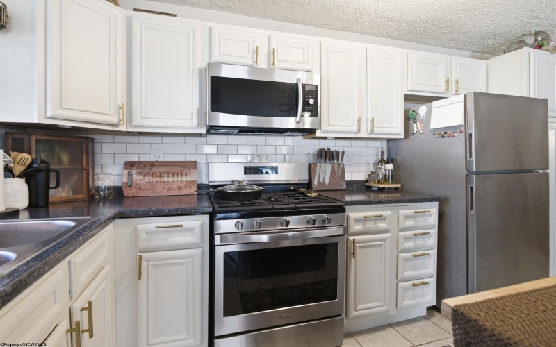 536 Herman Avenue, Star City, West Virginia 26505, 3 Bedrooms Bedrooms, 5 Rooms Rooms,2 BathroomsBathrooms,Single Family Detached,For Sale,Herman,10164460