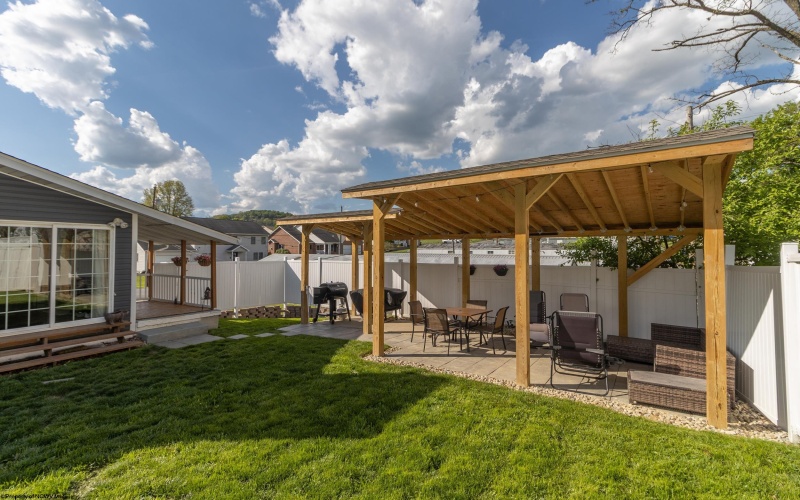 536 Herman Avenue, Star City, West Virginia 26505, 3 Bedrooms Bedrooms, 5 Rooms Rooms,2 BathroomsBathrooms,Single Family Detached,For Sale,Herman,10164460