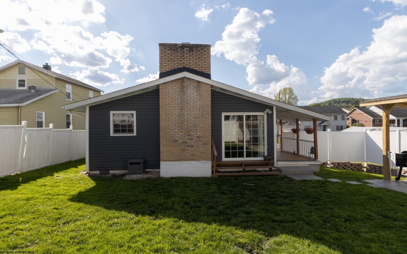 536 Herman Avenue, Star City, West Virginia 26505, 3 Bedrooms Bedrooms, 5 Rooms Rooms,2 BathroomsBathrooms,Single Family Detached,For Sale,Herman,10164460