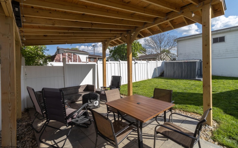 536 Herman Avenue, Star City, West Virginia 26505, 3 Bedrooms Bedrooms, 5 Rooms Rooms,2 BathroomsBathrooms,Single Family Detached,For Sale,Herman,10164460