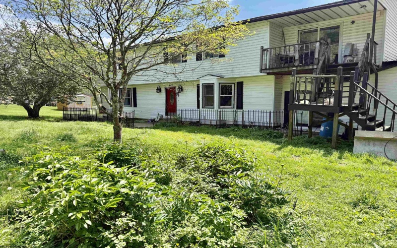 8613 Georgetown Road, Roanoke, West Virginia 26447, 5 Bedrooms Bedrooms, 9 Rooms Rooms,3 BathroomsBathrooms,Single Family Detached,For Sale,Georgetown,10164465