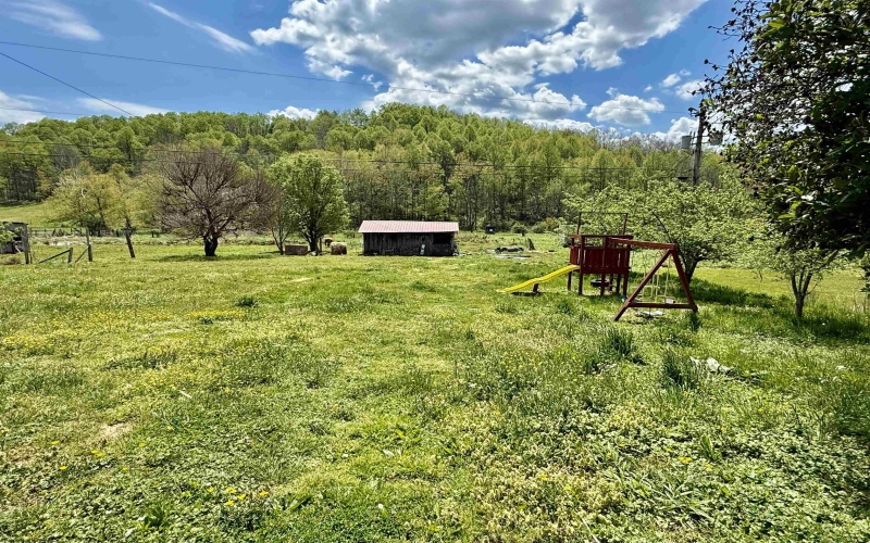 8613 Georgetown Road, Roanoke, West Virginia 26447, 5 Bedrooms Bedrooms, 9 Rooms Rooms,3 BathroomsBathrooms,Single Family Detached,For Sale,Georgetown,10164465