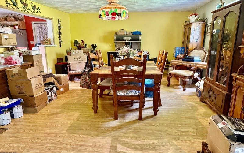 8613 Georgetown Road, Roanoke, West Virginia 26447, 5 Bedrooms Bedrooms, 9 Rooms Rooms,3 BathroomsBathrooms,Single Family Detached,For Sale,Georgetown,10164465