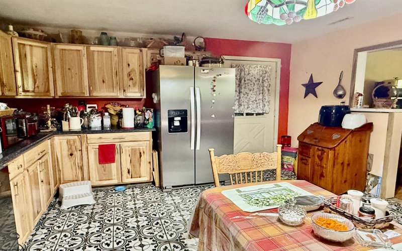 8613 Georgetown Road, Roanoke, West Virginia 26447, 5 Bedrooms Bedrooms, 9 Rooms Rooms,3 BathroomsBathrooms,Single Family Detached,For Sale,Georgetown,10164465