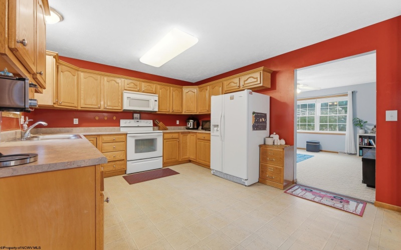 840 Quadrilla Street, Morgantown, West Virginia 26505, 3 Bedrooms Bedrooms, 6 Rooms Rooms,2 BathroomsBathrooms,Single Family Attached,For Sale,Quadrilla,10164464