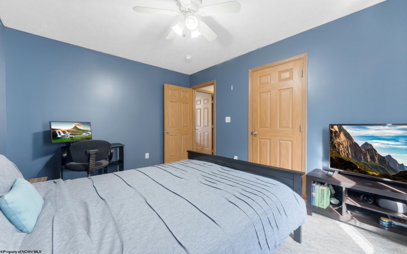 840 Quadrilla Street, Morgantown, West Virginia 26505, 3 Bedrooms Bedrooms, 6 Rooms Rooms,2 BathroomsBathrooms,Single Family Attached,For Sale,Quadrilla,10164464