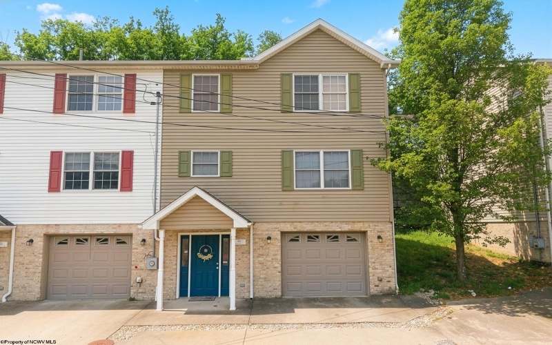 840 Quadrilla Street, Morgantown, West Virginia 26505, 3 Bedrooms Bedrooms, 6 Rooms Rooms,2 BathroomsBathrooms,Single Family Attached,For Sale,Quadrilla,10164464