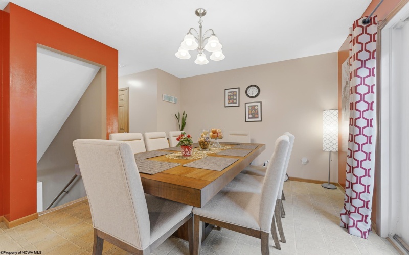 840 Quadrilla Street, Morgantown, West Virginia 26505, 3 Bedrooms Bedrooms, 6 Rooms Rooms,2 BathroomsBathrooms,Single Family Attached,For Sale,Quadrilla,10164464