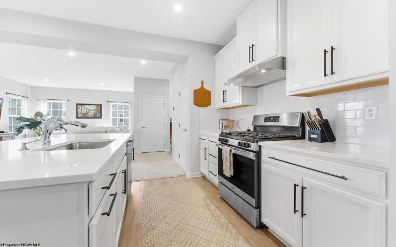 39 David Lane, Morgantown, West Virginia 26505, 4 Bedrooms Bedrooms, 6 Rooms Rooms,2 BathroomsBathrooms,Single Family Detached,For Sale,David,10164467