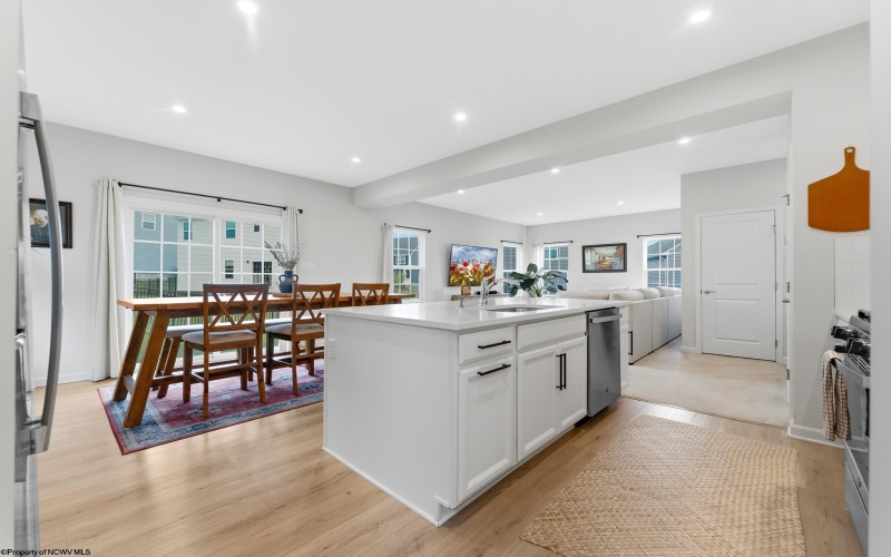 39 David Lane, Morgantown, West Virginia 26505, 4 Bedrooms Bedrooms, 6 Rooms Rooms,2 BathroomsBathrooms,Single Family Detached,For Sale,David,10164467